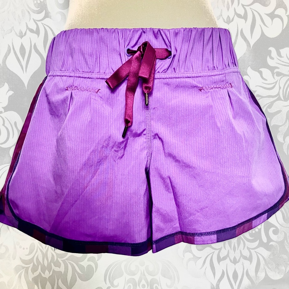 SZ 6 NWOT *RARE* Lululemon Shorts
